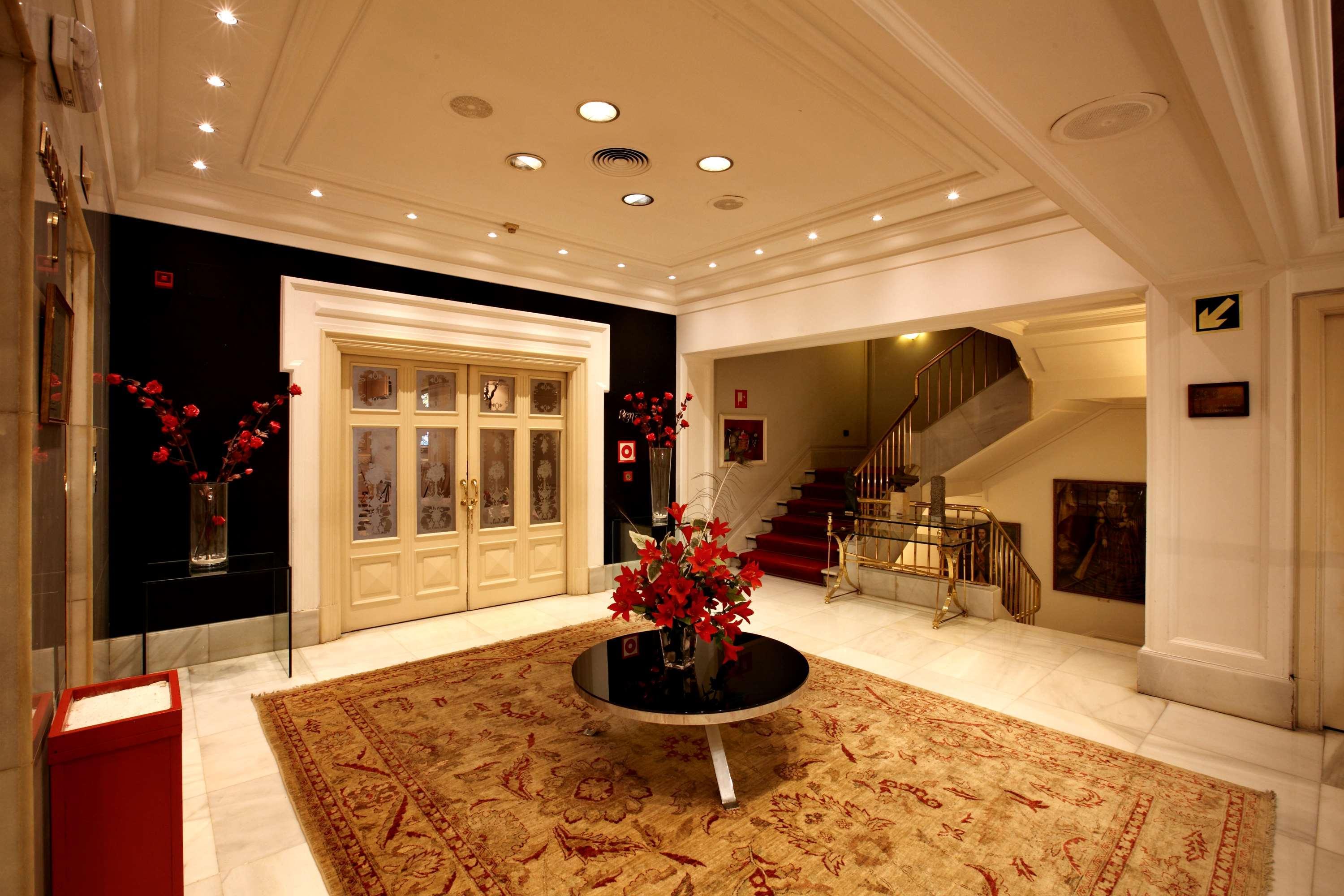 فندق لوبيز دي هارو بلباو المظهر الخارجي الصورة The lobby of the hotel