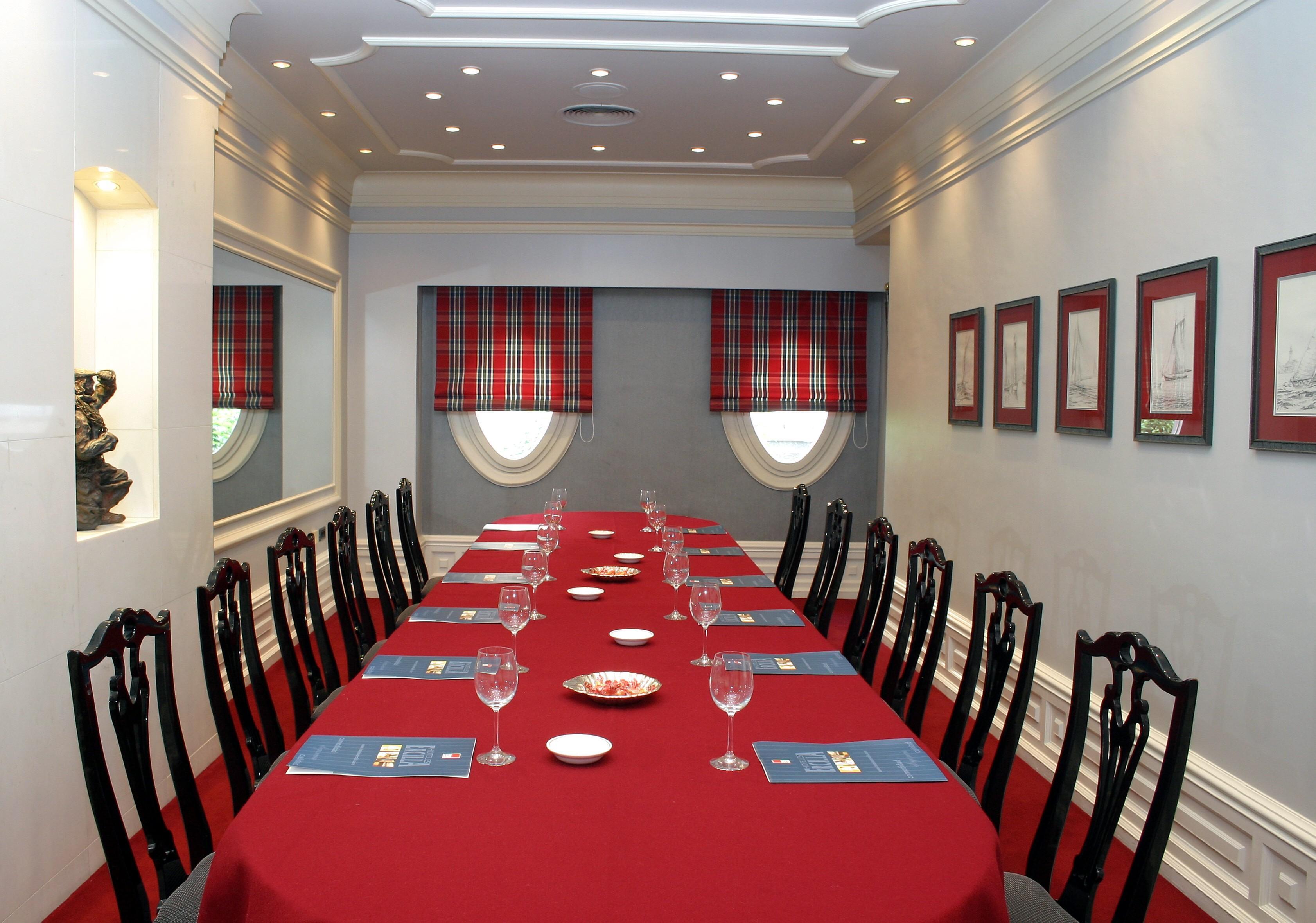 فندق لوبيز دي هارو بلباو المظهر الخارجي الصورة The boardroom